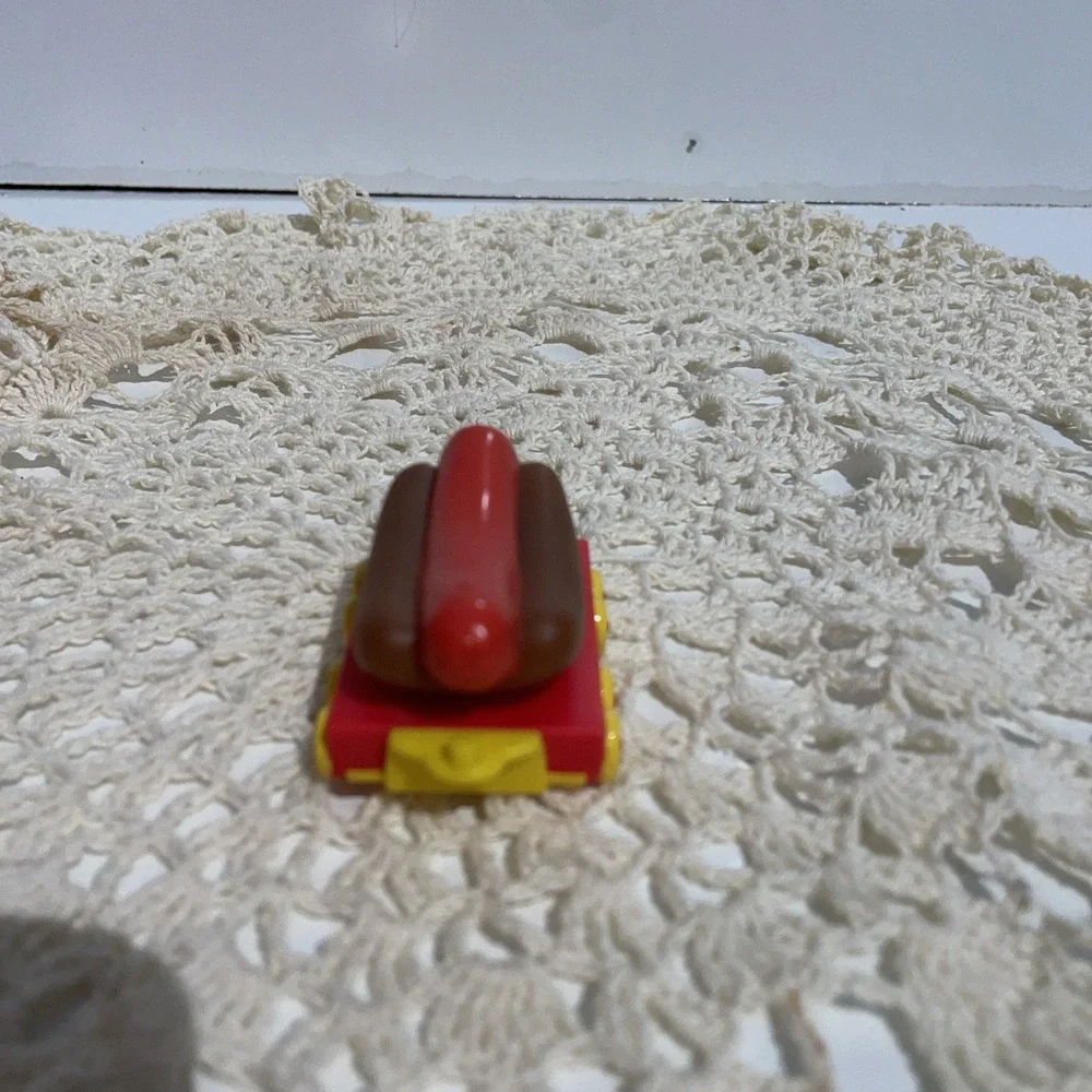 1995 HOT DOG CARGO TRAIN CAR Sonic Drive In Fast Food Toy